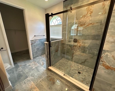 844 Spring Oak Circle - Photo Thumbnail 20