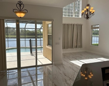 844 Spring Oak Circle - Photo Thumbnail 3