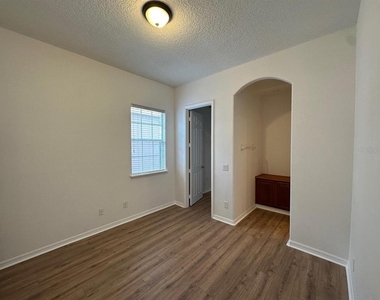 844 Spring Oak Circle - Photo Thumbnail 7