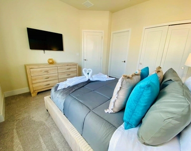 17214 Blessing Drive - Photo Thumbnail 6