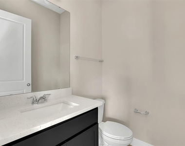 2953 Voyager Avenue - Photo Thumbnail 17