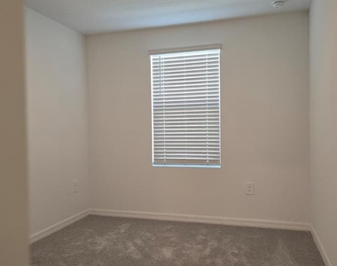 2220 Portrait Street - Photo Thumbnail 9