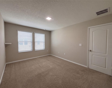 5110 Adelaide Drive - Photo Thumbnail 9
