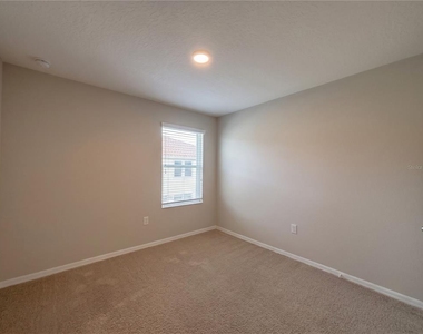 5110 Adelaide Drive - Photo Thumbnail 15