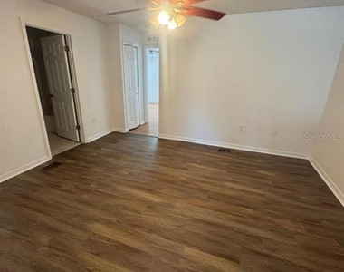 2720 Merrieweather Lane - Photo Thumbnail 15