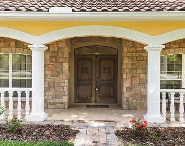 5554 Palm Lake Circle - Photo Thumbnail 3