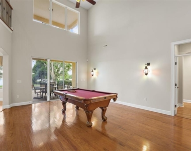 5554 Palm Lake Circle - Photo Thumbnail 10