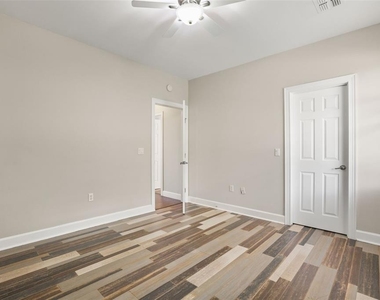 5554 Palm Lake Circle - Photo Thumbnail 63