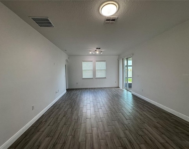 2980 Scarlett Drive - Photo Thumbnail 8