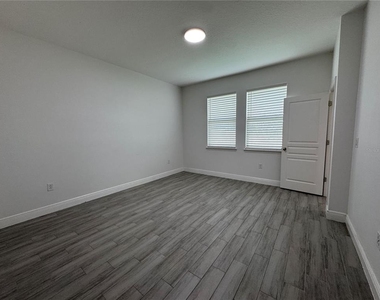 2980 Scarlett Drive - Photo Thumbnail 13