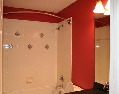 3939 Cesare Street - Photo Thumbnail 7