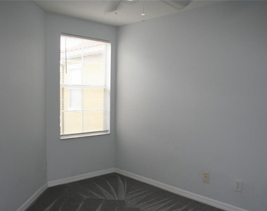 3939 Cesare Street - Photo Thumbnail 9