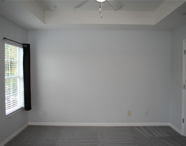 3939 Cesare Street - Photo Thumbnail 6