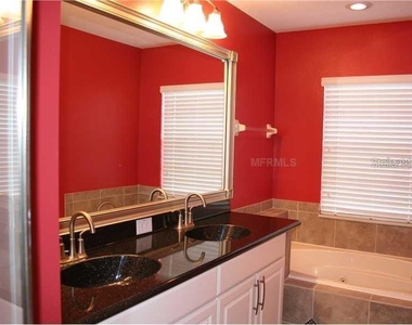 3939 Cesare Street - Photo Thumbnail 4