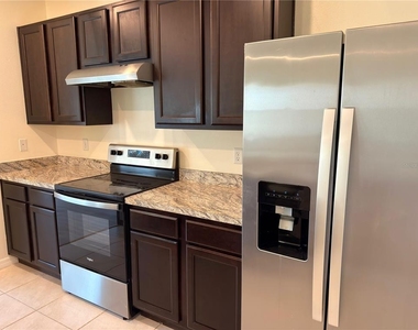 308 Sofia Lane - Photo Thumbnail 5
