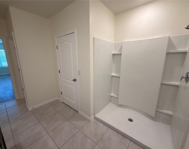308 Sofia Lane - Photo Thumbnail 16