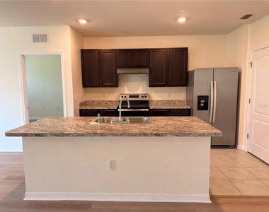308 Sofia Lane - Photo Thumbnail 2