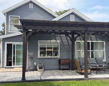 9924 Surrey Ridge Road - Photo Thumbnail 3