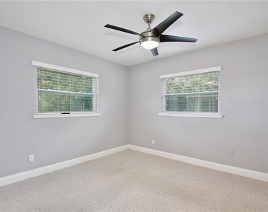 2401 Albert Lee Parkway - Photo Thumbnail 12