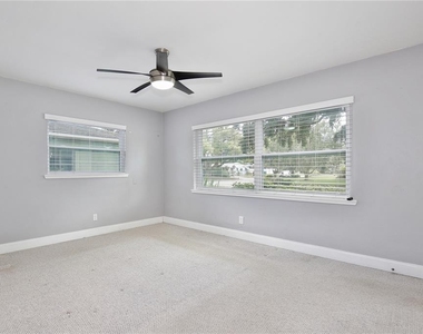 2401 Albert Lee Parkway - Photo Thumbnail 8