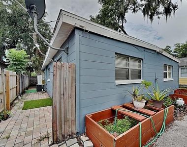 313 S Lawsona Boulevard - Photo Thumbnail 15