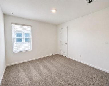 3055 Granite Ridge Avenue - Photo Thumbnail 12