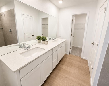 3055 Granite Ridge Avenue - Photo Thumbnail 11