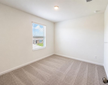 3055 Granite Ridge Avenue - Photo Thumbnail 16