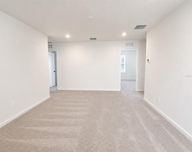 3055 Granite Ridge Avenue - Photo Thumbnail 14