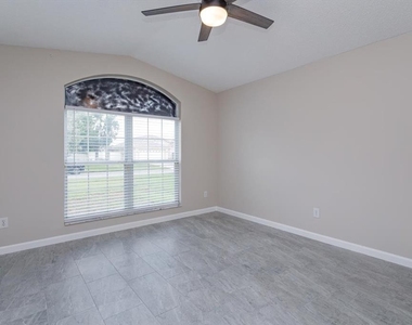 1116 Jessamine Lake Court - Photo Thumbnail 10