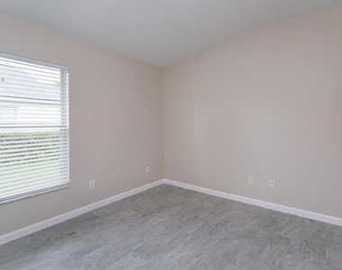 1116 Jessamine Lake Court - Photo Thumbnail 16