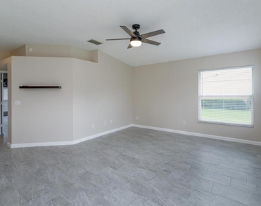 1116 Jessamine Lake Court - Photo Thumbnail 3