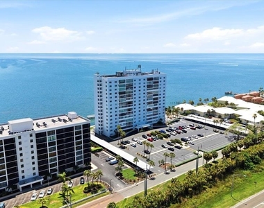 7200 Sunshine Skyway Lane S - Photo Thumbnail 20