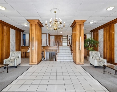 7200 Sunshine Skyway Lane S - Photo Thumbnail 27