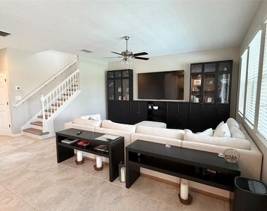 1659 Chatsworth Circle - Photo Thumbnail 4