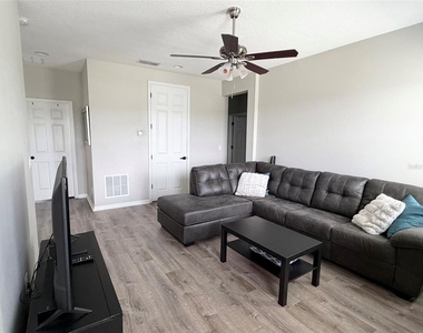 1659 Chatsworth Circle - Photo Thumbnail 2