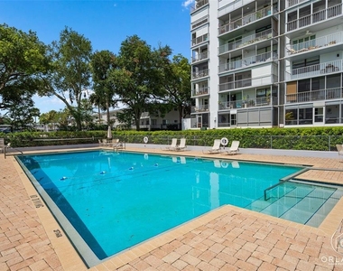 1100 S Orlando Avenue - Photo Thumbnail 33