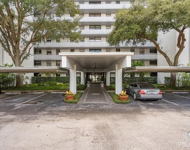 1100 S Orlando Avenue - Photo Thumbnail 2