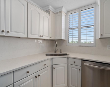 1100 S Orlando Avenue - Photo Thumbnail 11