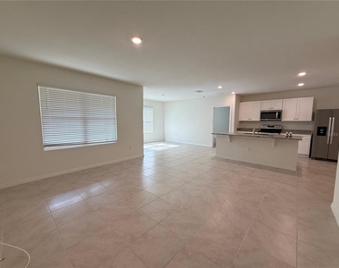 1344 Sugarwood Street - Photo Thumbnail 5