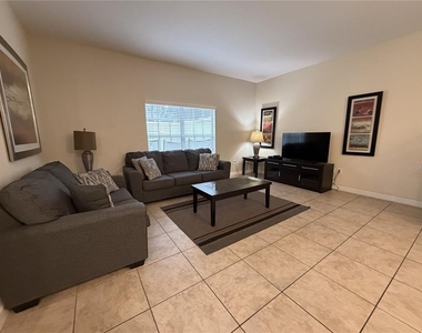 2931 Banana Palm Drive - Photo Thumbnail 3