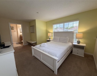 2931 Banana Palm Drive - Photo Thumbnail 16
