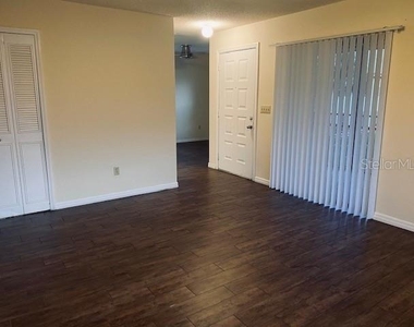 1604 Sunside Square - Photo Thumbnail 1