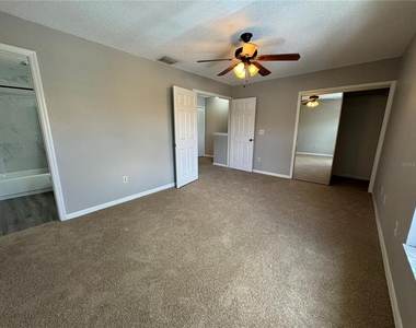 1643 Sandy Point Square - Photo Thumbnail 12