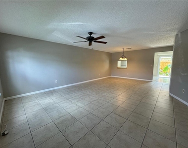 1643 Sandy Point Square - Photo Thumbnail 2