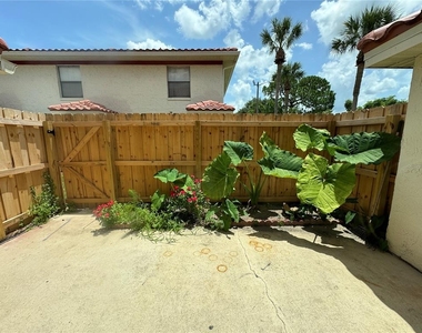 1643 Sandy Point Square - Photo Thumbnail 20