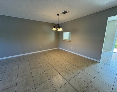 1643 Sandy Point Square - Photo Thumbnail 5