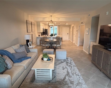 12440 Wellen Golf Street - Photo Thumbnail 9