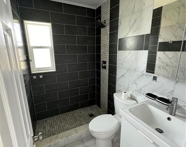 301 Colonia Lane W - Photo Thumbnail 4