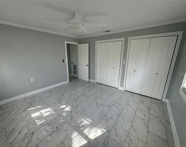 301 Colonia Lane W - Photo Thumbnail 5